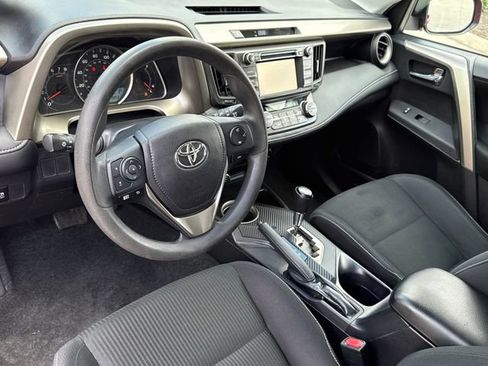 Used 2015 Toyota RAV4 XLE FWD image 12