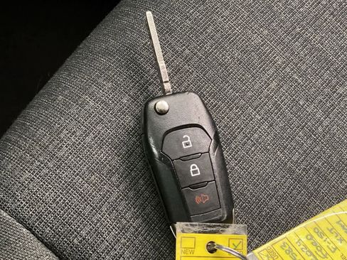 Used 2024 Ford F150 XLT w/ Mobile Office Package image 27