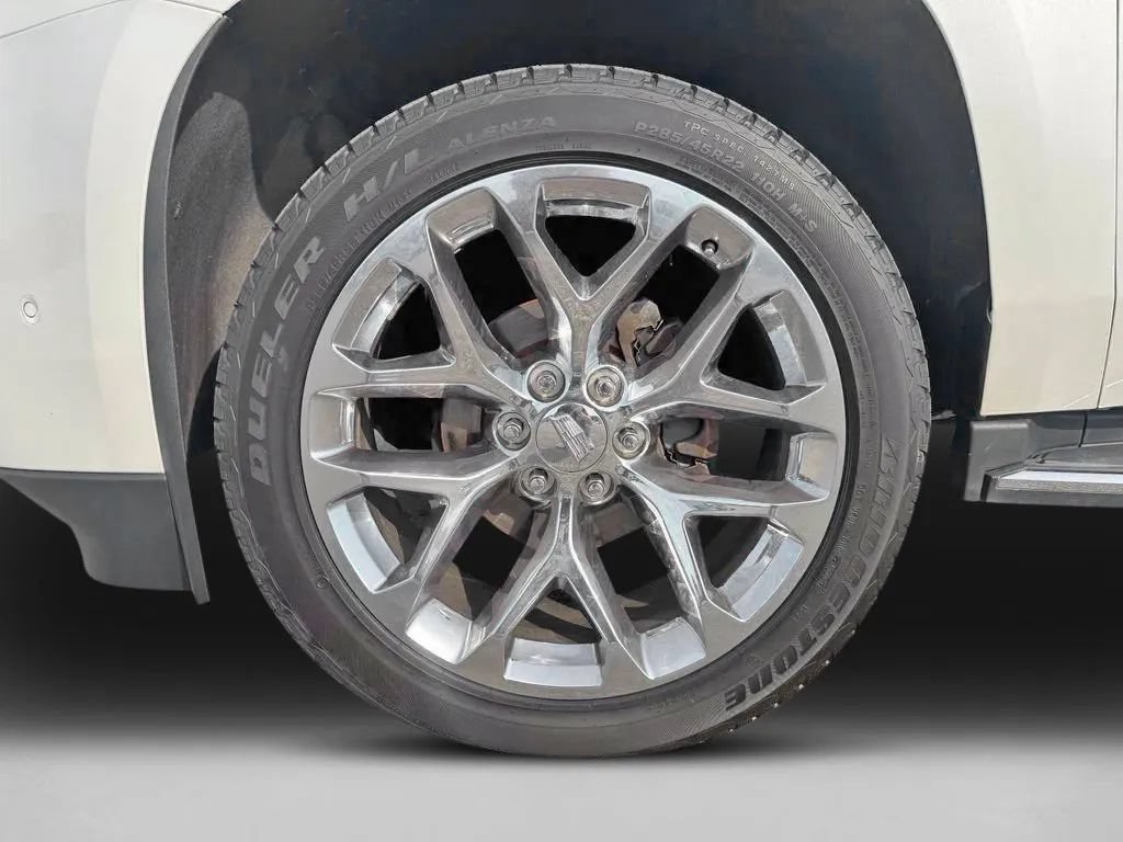 Used 2018 Cadillac Escalade Luxury AWD/4WD image 34