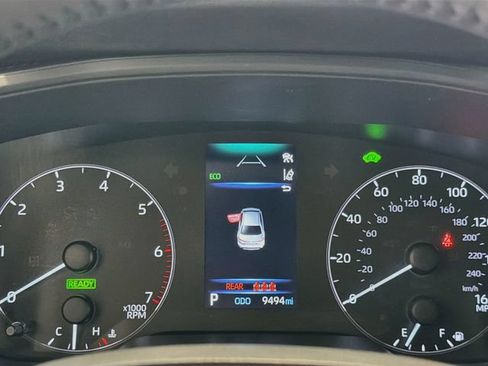 Used 2025 Toyota Corolla SE FWD image 10