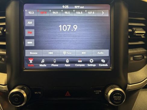 Used 2019 RAM 1500 Big Horn AWD/4WD image 19