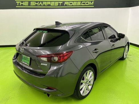 Used 2017 MAZDA MAZDA3 Grand Touring FWD image 10