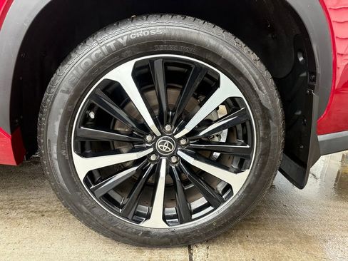 Used 2022 Toyota Highlander XSE image 12