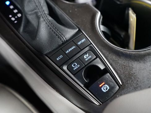 Used 2023 Toyota Camry SE w/ Audio Upgrade Package FWD image 22