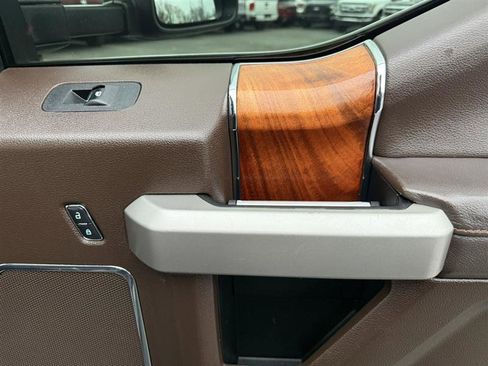 Used 2017 Ford F250 King Ranch w/ King Ranch Ultimate Package image 18