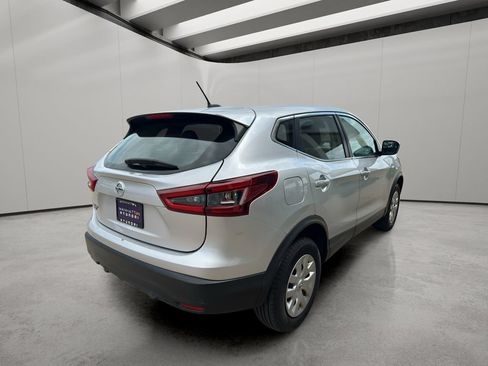 Used 2020 Nissan Rogue Sport S FWD image 5