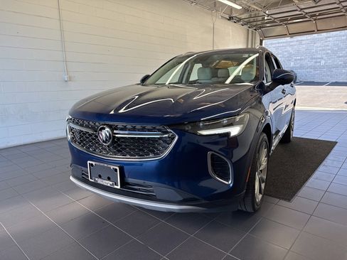 Used 2022 Buick Envision Avenir w/ Technology Package II image 3