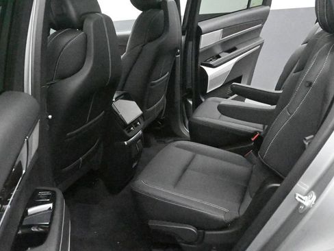 Used 2026 Cadillac Vistiq Luxury w/ LPO, Floor Liner Package AWD/4WD image 13