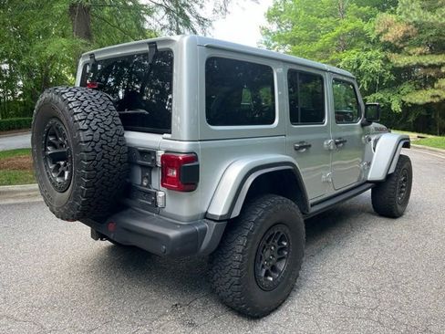 Used 2022 Jeep Wrangler Unlimited Rubicon w/ Xtreme Recon 35" Tire Package AWD/4WD image 9