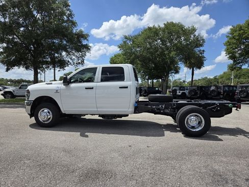 New 2026 RAM 3500 Tradesman w/ Chrome Appearance Group A AWD/4WD image 6