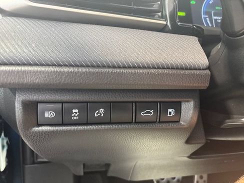 Used 2025 Toyota Camry LE FWD image 15