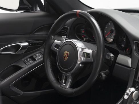 Used 2015 Porsche 911 Carrera S image 34