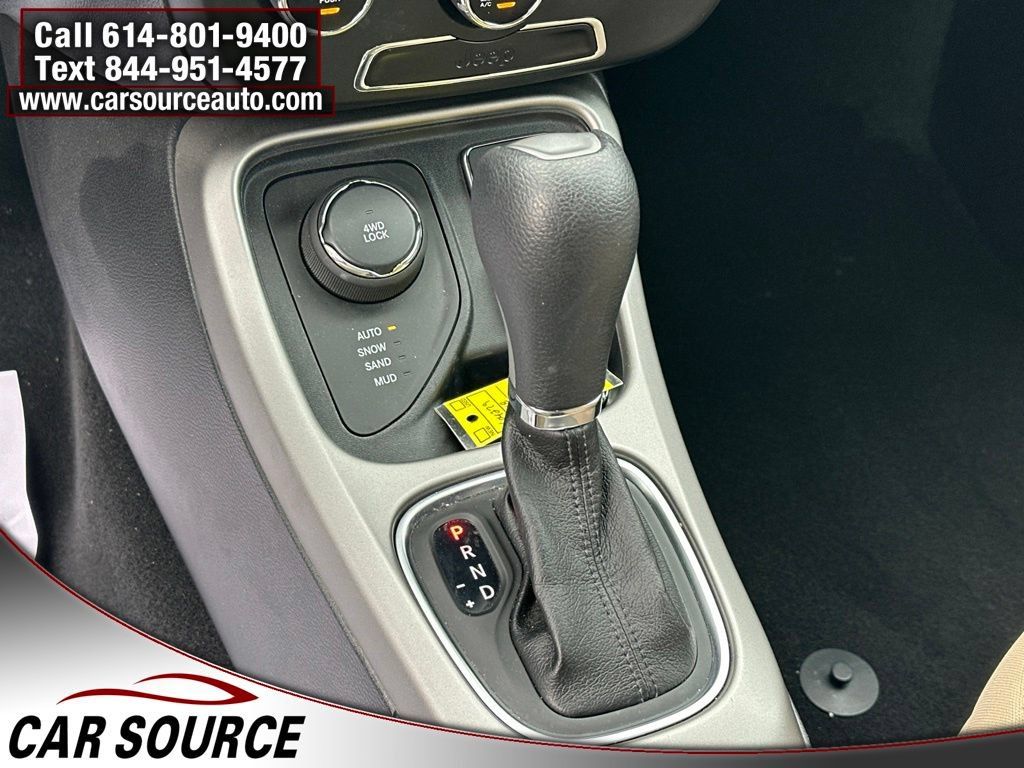 Used 2018 Jeep Compass Sport AWD/4WD image 17
