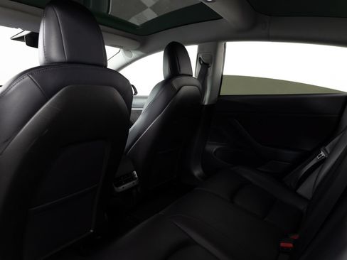 Used 2020 Tesla Model 3 Standard Range Plus RWD image 19
