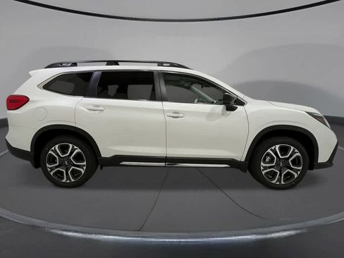 New 2025 Subaru Ascent Limited image 6