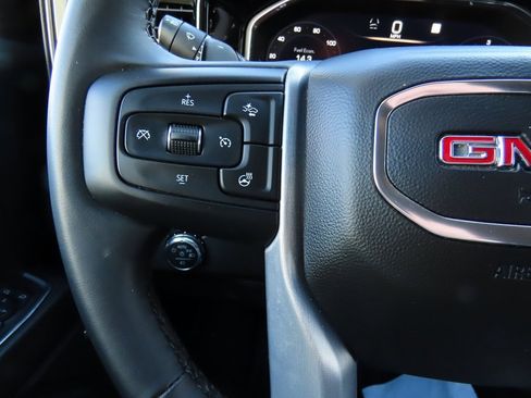 Used 2023 GMC Sierra 1500 Elevation w/ Preferred Package image 31