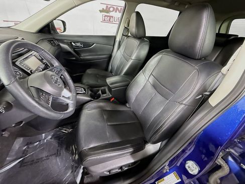 Used 2019 Nissan Rogue SL w/ Premium Package AWD/4WD image 26