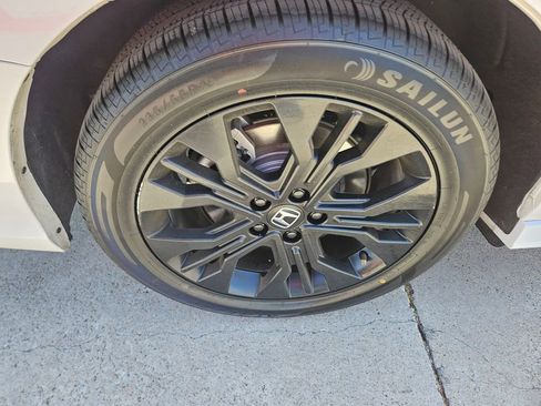 Used 2025 Honda Odyssey Sport-L image 26