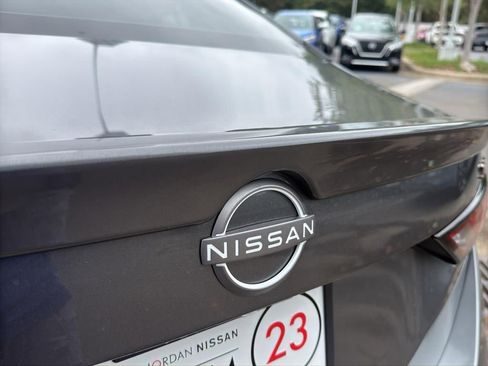 New 2025 Nissan Sentra SR image 13