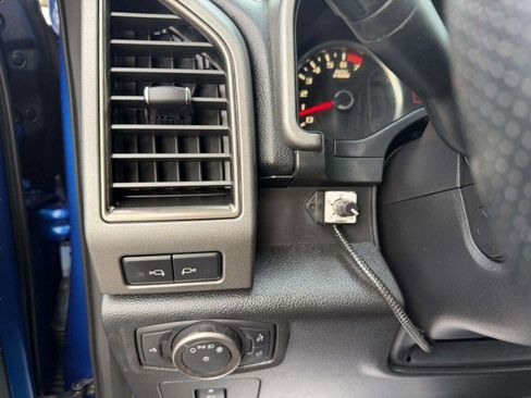 Used 2017 Ford F150 Raptor w/ Equipment Group 802A Luxury image 27