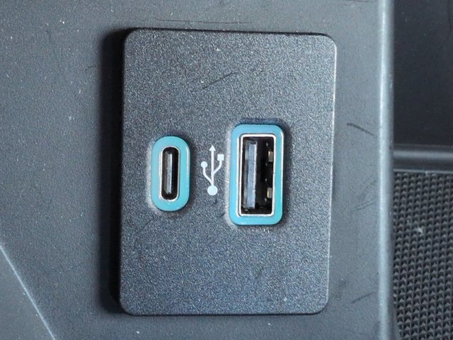 Used 2021 Ford F150 Lariat w/ Equipment Group 502A High AWD/4WD image 23