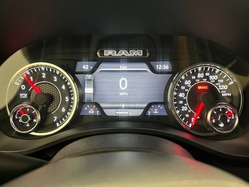 Used 2025 RAM 1500 Laramie image 24