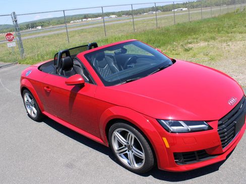 Used 2016 Audi TT 2.0T w/ Technology Package AWD/4WD image 11