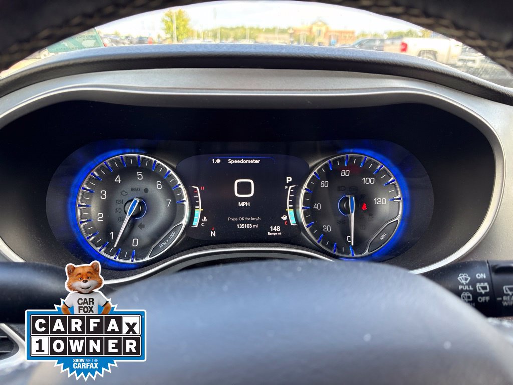 Used 2020 Chrysler Pacifica Touring w/ Advanced Safetytec Group FWD image 23