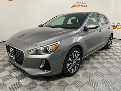 Used 2020 Hyundai Elantra GT image 1