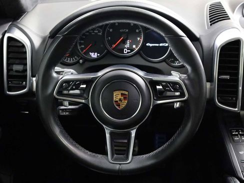 Used 2018 Porsche Cayenne GTS image 25