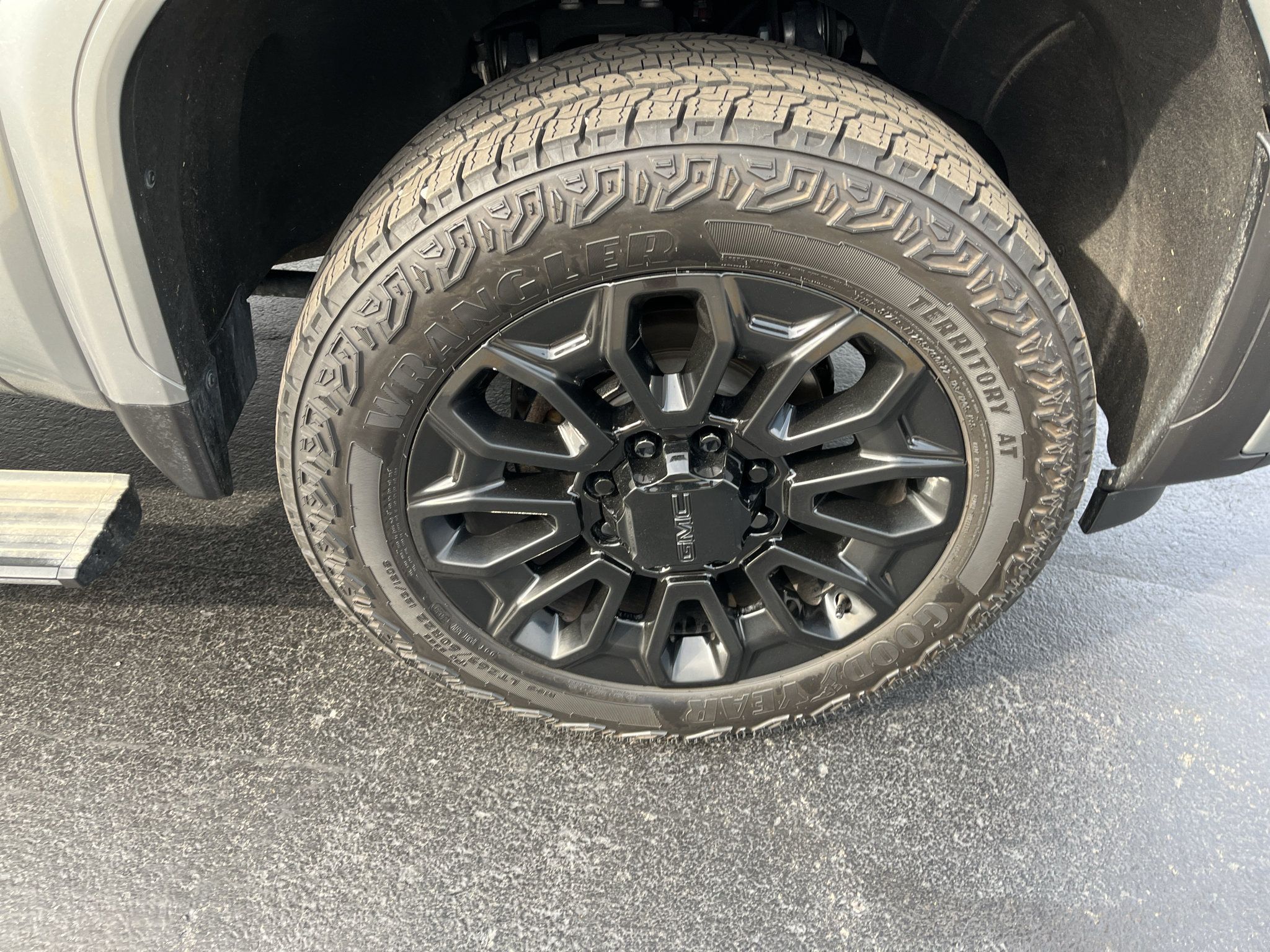 Used 2025 GMC Sierra 2500 Denali Ultimate AWD/4WD image 59