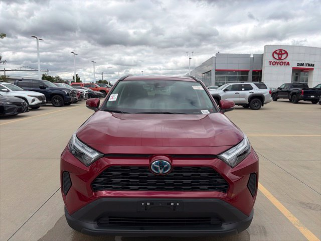 Used 2024 Toyota RAV4 LE AWD/4WD image 2
