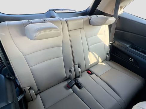 Used 2019 Honda Pilot Touring image 28