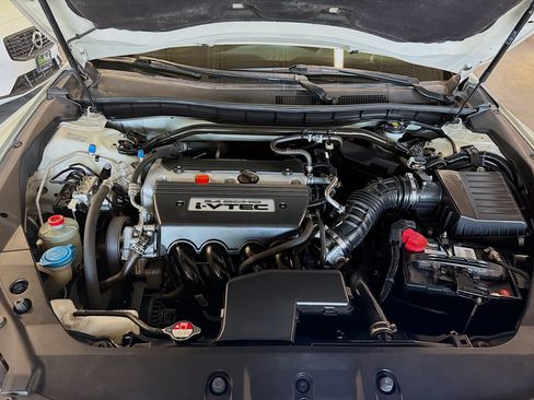 Used 2013 Honda Crosstour EX-L image 32