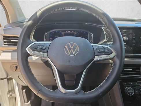 Used 2024 Volkswagen Taos SEL AWD/4WD image 11