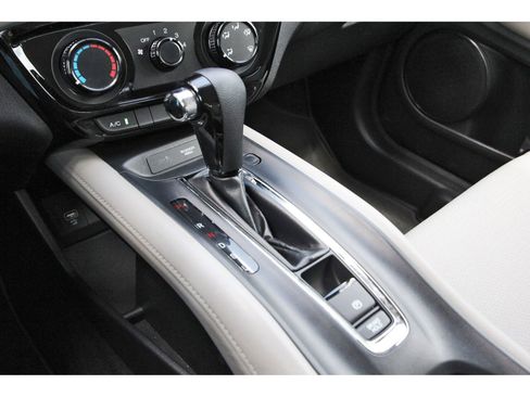 Used 2022 Honda HR-V LX image 27