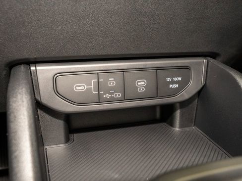 New 2025 Kia K4 LXS image 11