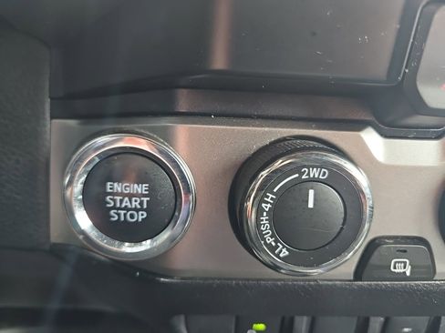 Used 2021 Toyota Tacoma Limited w/ Nightshade Package AWD/4WD image 25