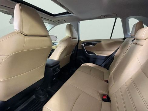 Used 2023 Toyota RAV4 XLE Premium AWD/4WD image 28