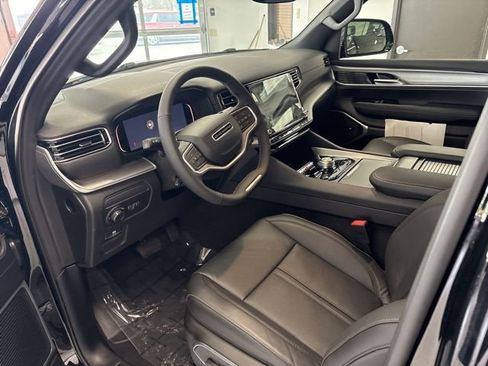 New 2026 Jeep Grand Wagoneer L 4WD image 14