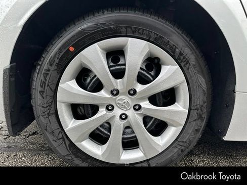 Used 2026 Toyota Corolla LE FWD image 5