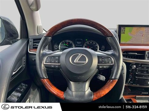 Used 2017 Lexus LX 570 4WD w/ Luxury Package image 20