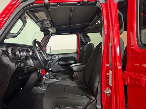 Used 2021 Jeep Wrangler Unlimited Sport AWD/4WD image 23