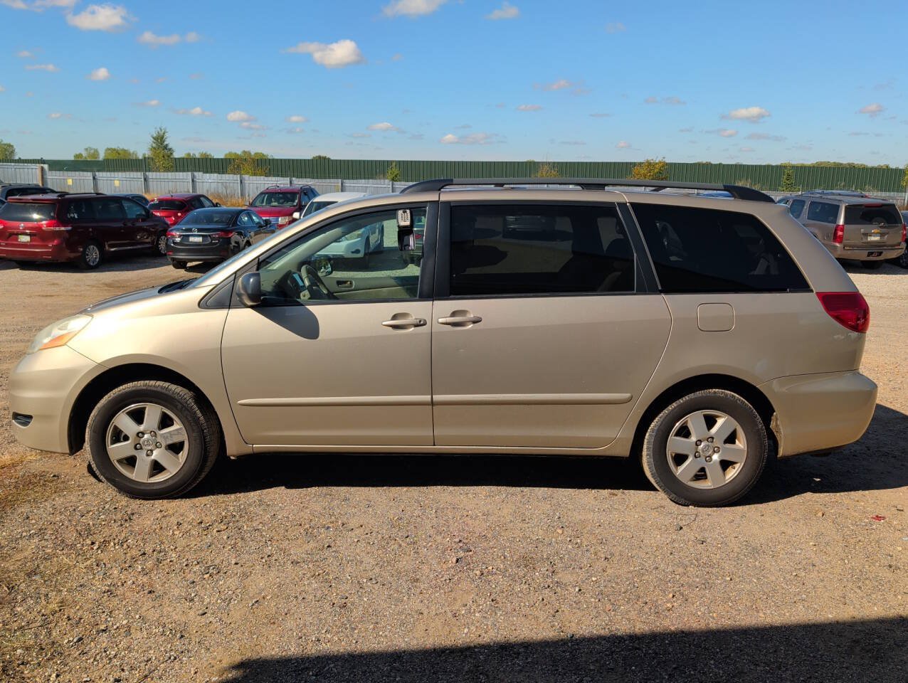 Used 2006 Toyota Sienna LE FWD image 2