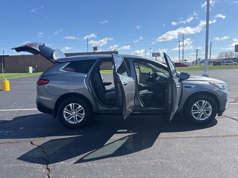 Used 2019 Buick Enclave Essence image 22