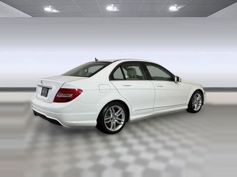 Used 2014 Mercedes-Benz C 250 Luxury image 9
