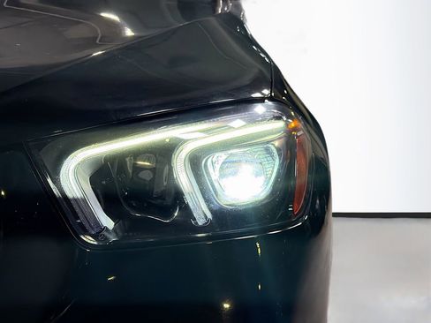 Used 2021 Mercedes-Benz GLE 350 4MATIC w/ Premium Package image 8