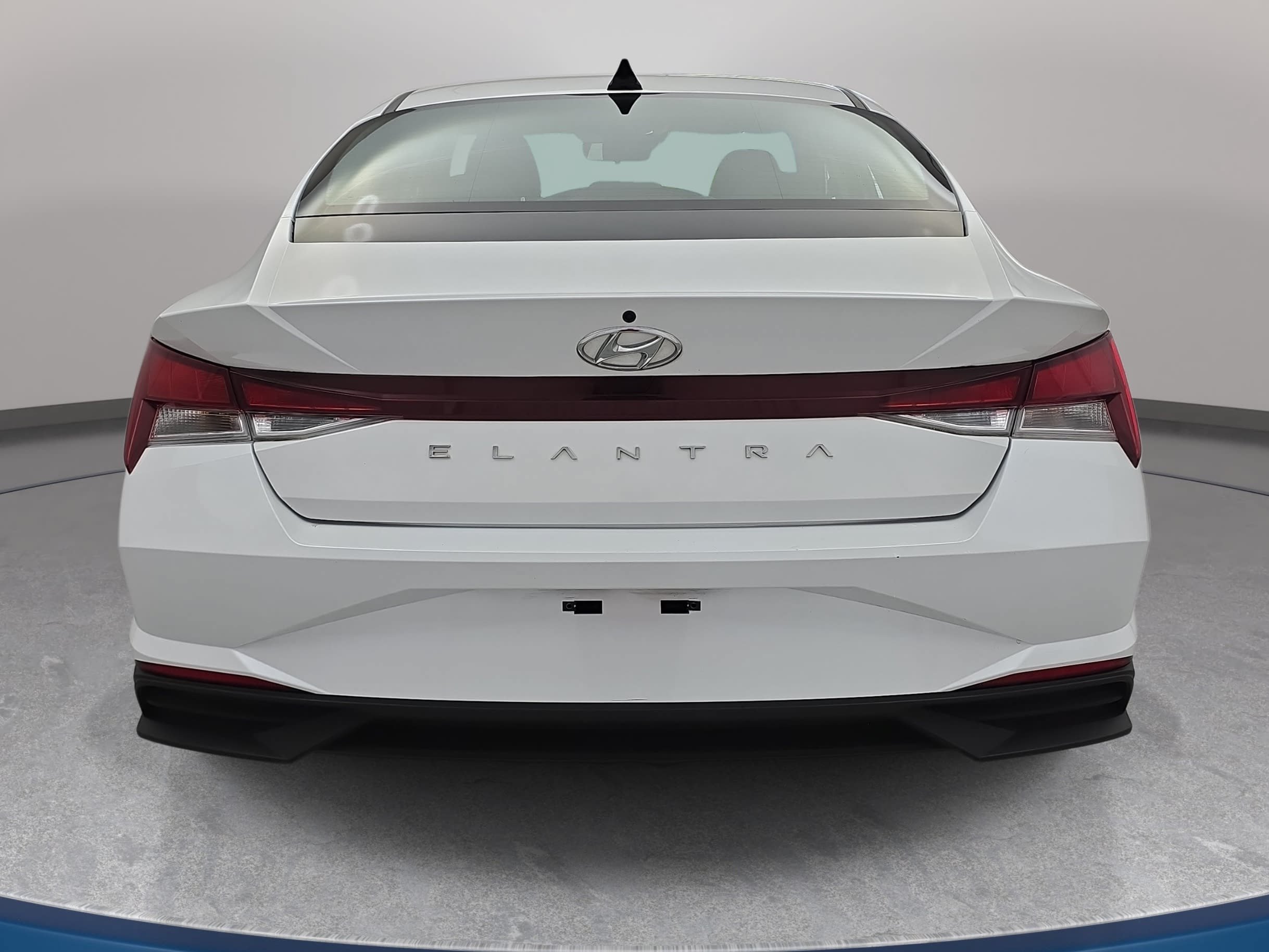 Used 2022 Hyundai Elantra SEL FWD image 6
