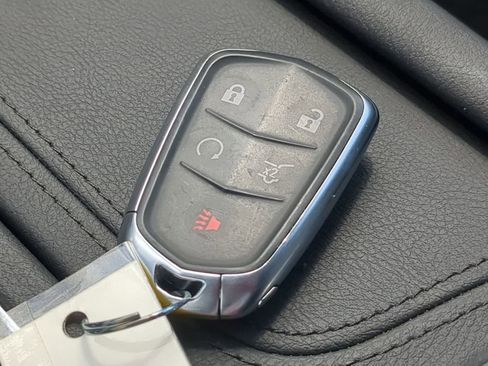 Used 2024 Cadillac XT6 Premium Luxury AWD/4WD image 33