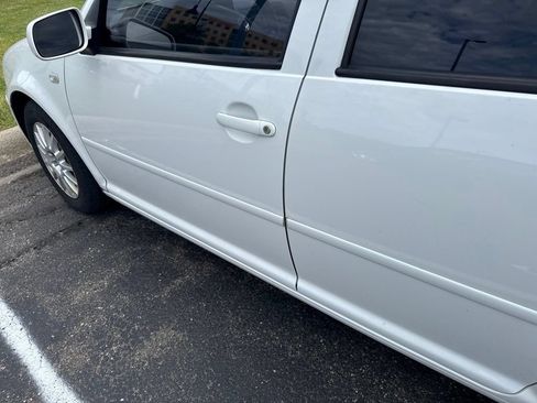 Used 2005 Volkswagen Golf GLS FWD image 14
